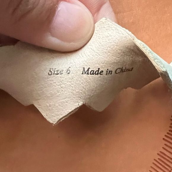 Dolce Vita Womens Flat Sandals Zig Zag Strap Slides Tan Blue Black‎ Size 6 - Picture 6 of 6